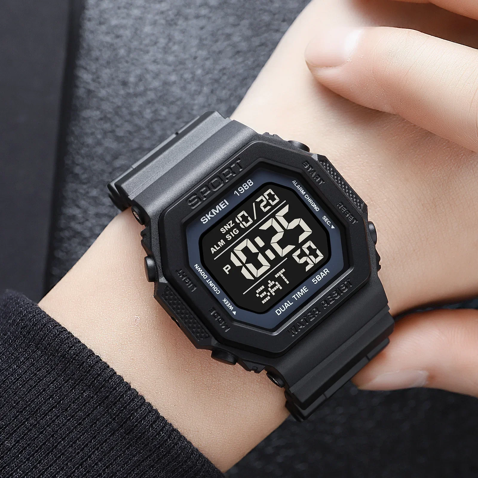 Skmei 1988 Men's Military Coun - Tide Watch Surf recension och pris